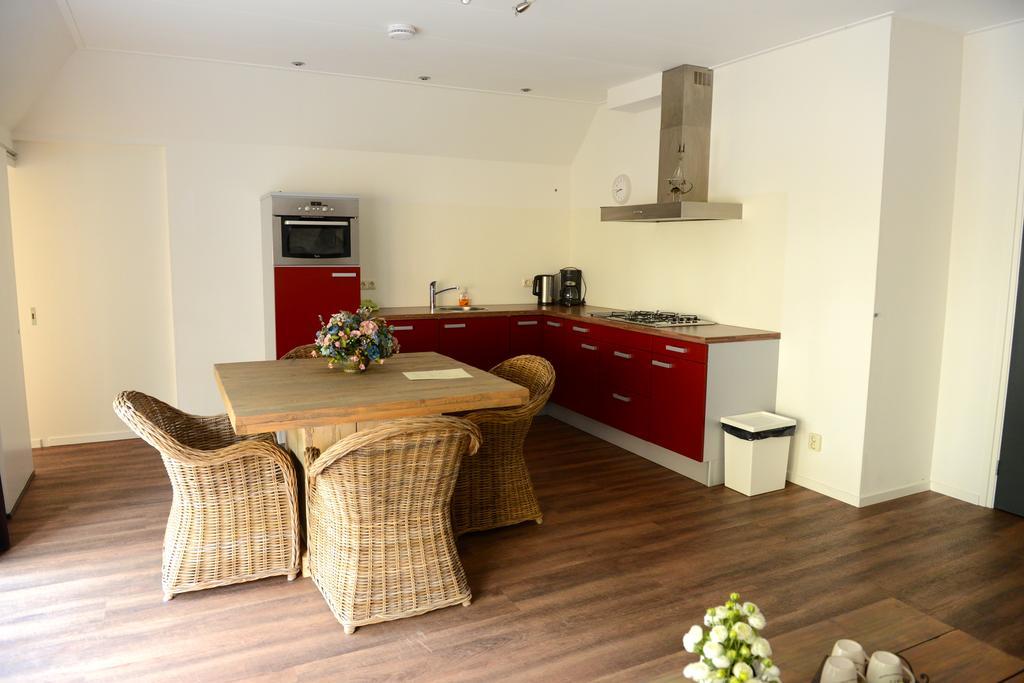 Appartementen Verhuur De Trijehoek Stiens Экстерьер фото