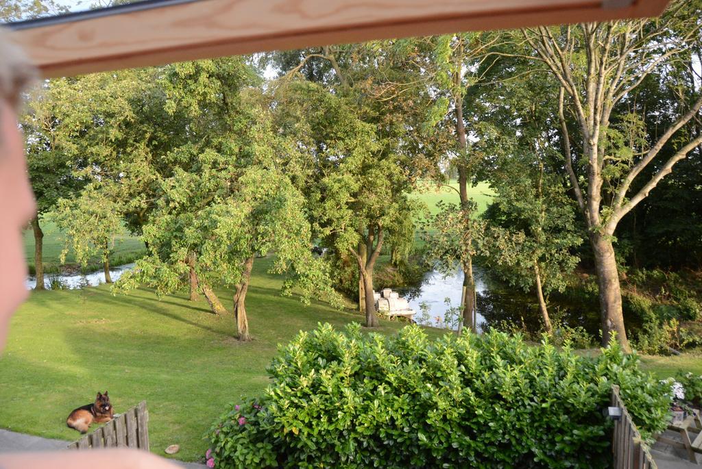 Appartementen Verhuur De Trijehoek Stiens Экстерьер фото
