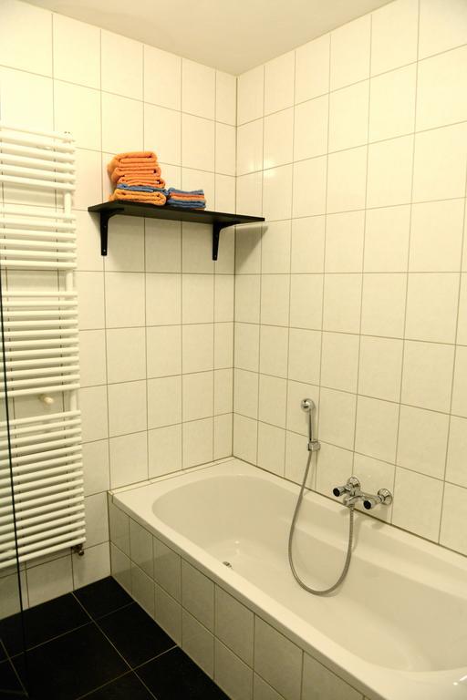 Appartementen Verhuur De Trijehoek Stiens Экстерьер фото